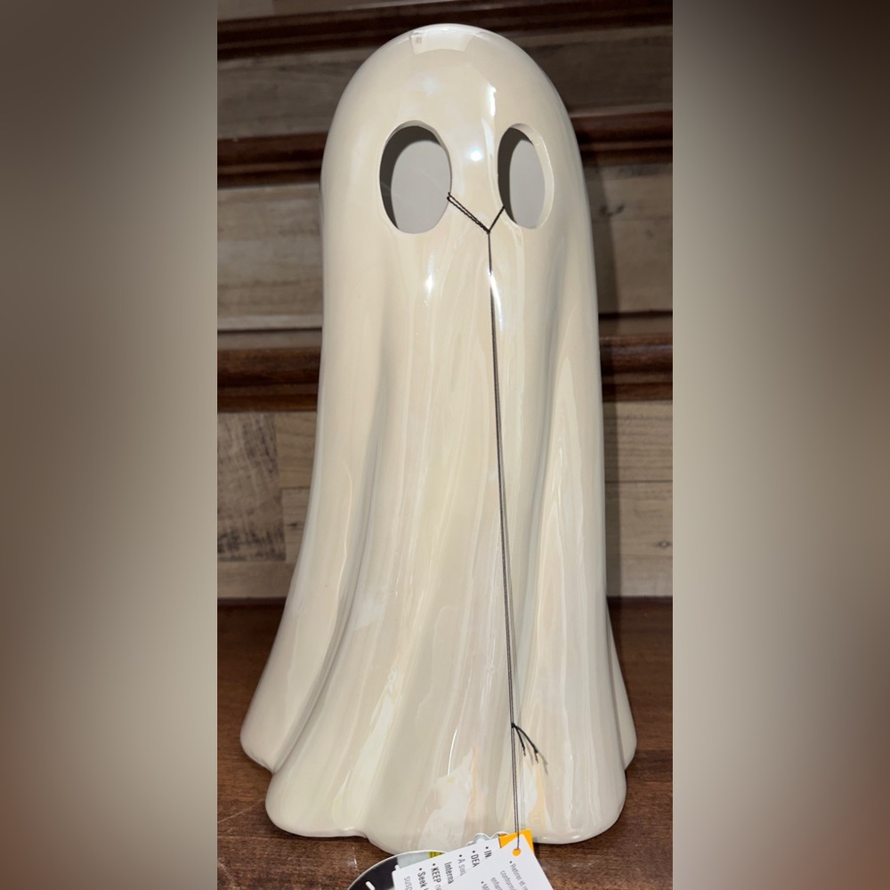 Cute 🥰 Halloween Home Ceramic Iridescent Led Light Up Spooky Ghost Decor 13"